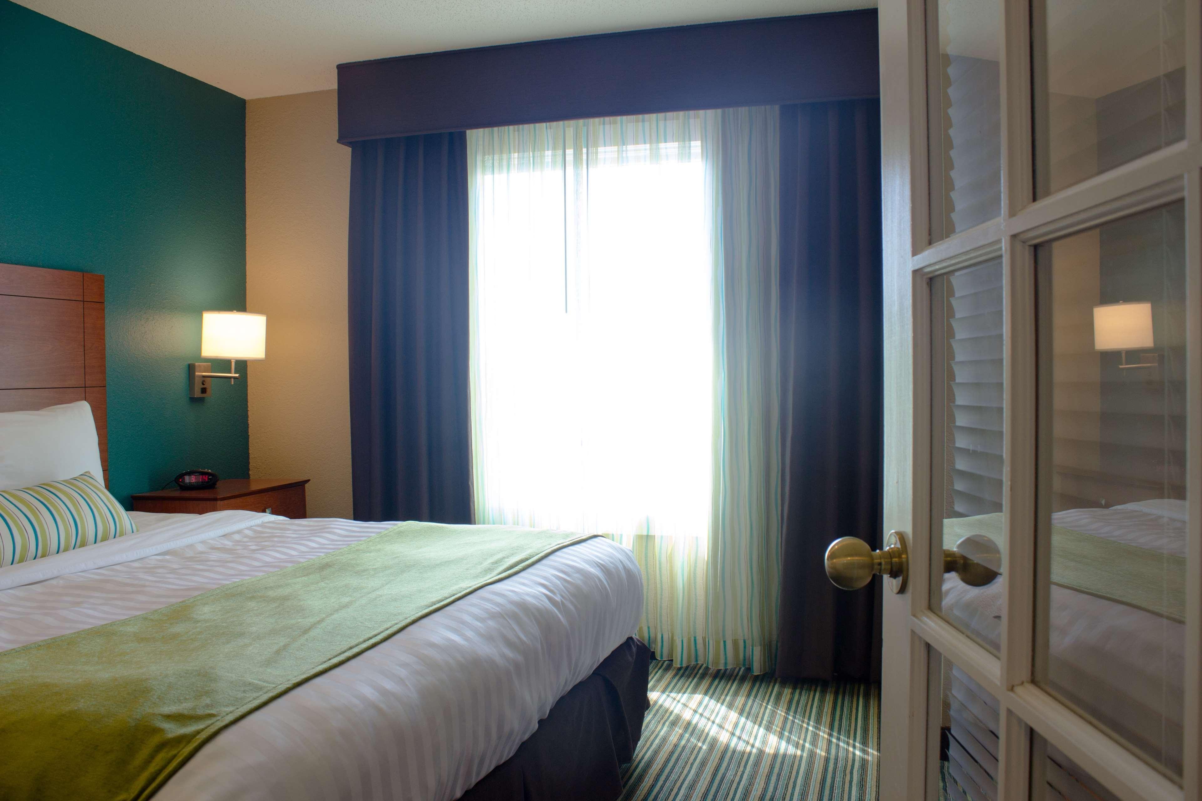 Best Western City Hotel Пирмазенс Екстериор снимка