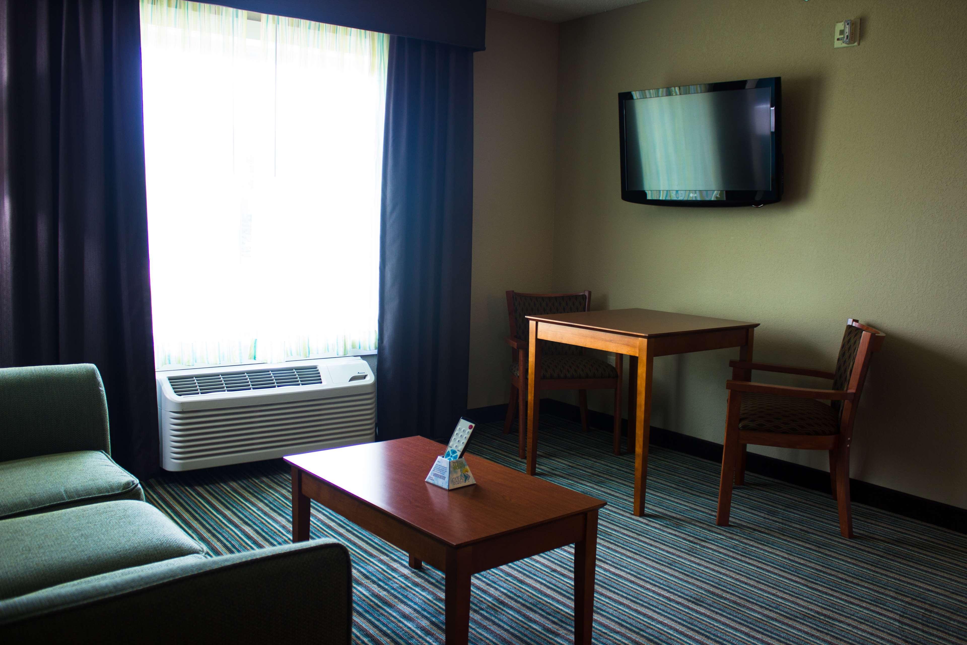 Best Western City Hotel Пирмазенс Екстериор снимка