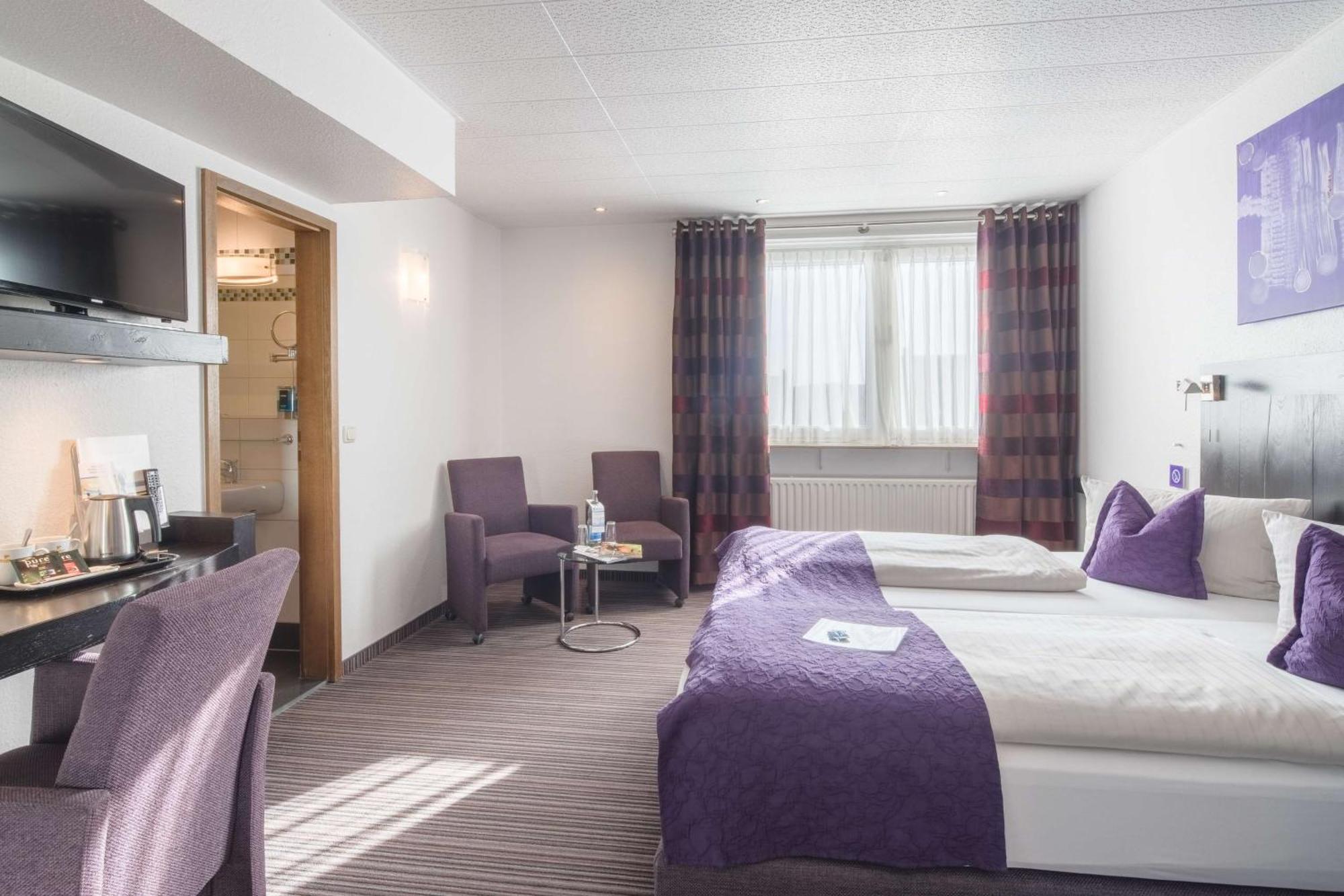 Best Western City Hotel Пирмазенс Екстериор снимка