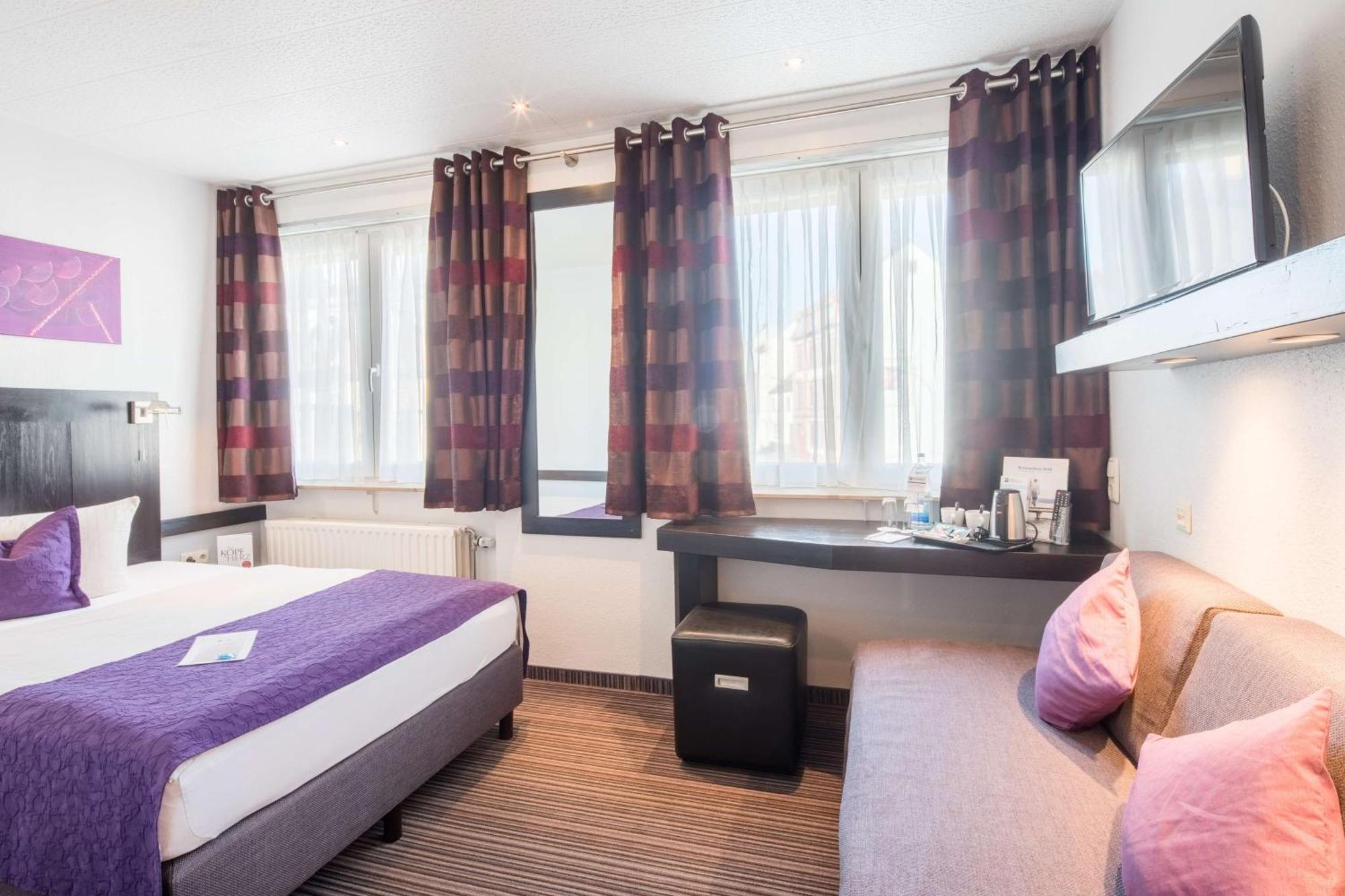 Best Western City Hotel Пирмазенс Екстериор снимка